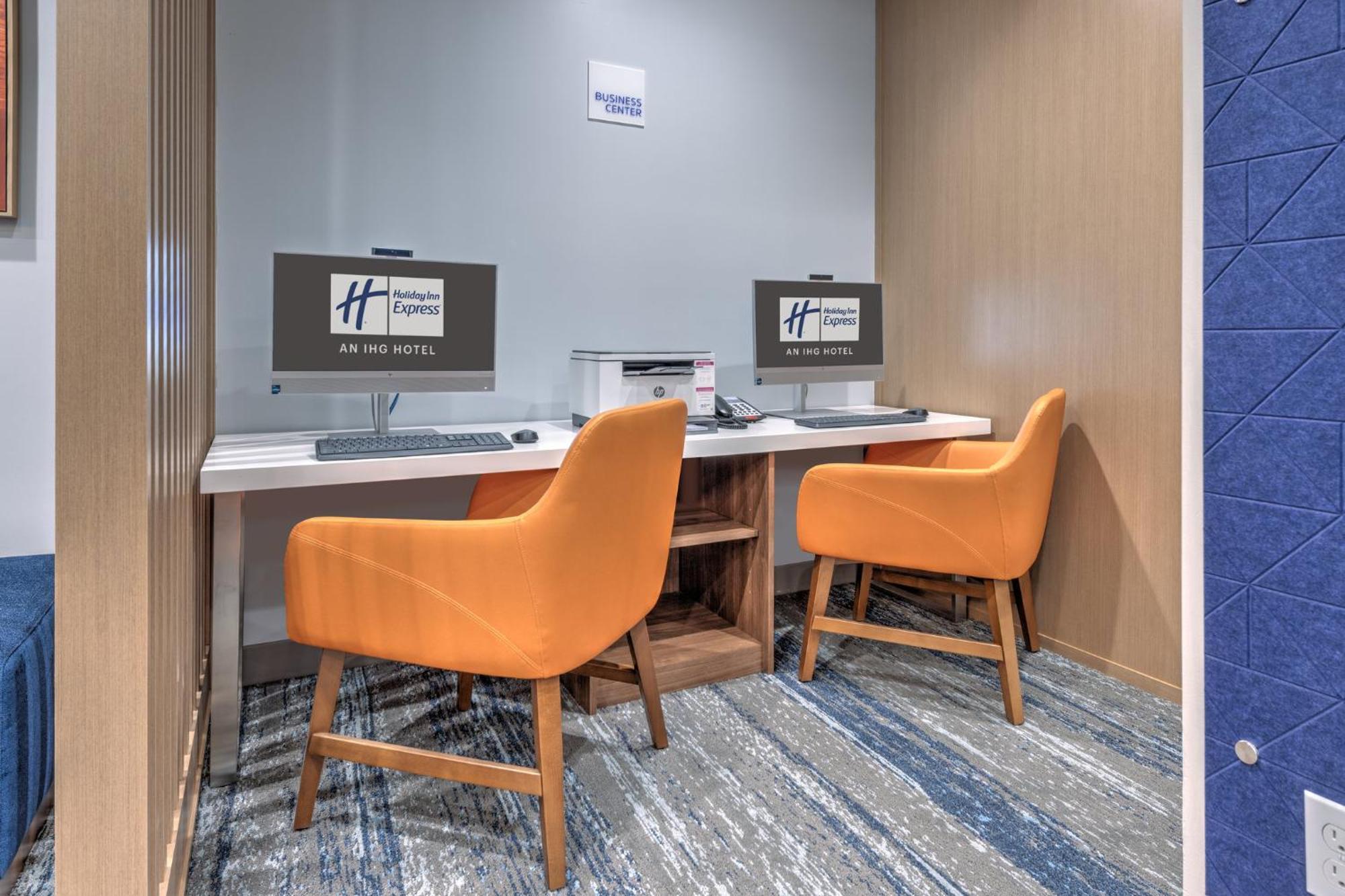 Holiday Inn Express & Suites Austin Airport East By Ihg Esterno foto