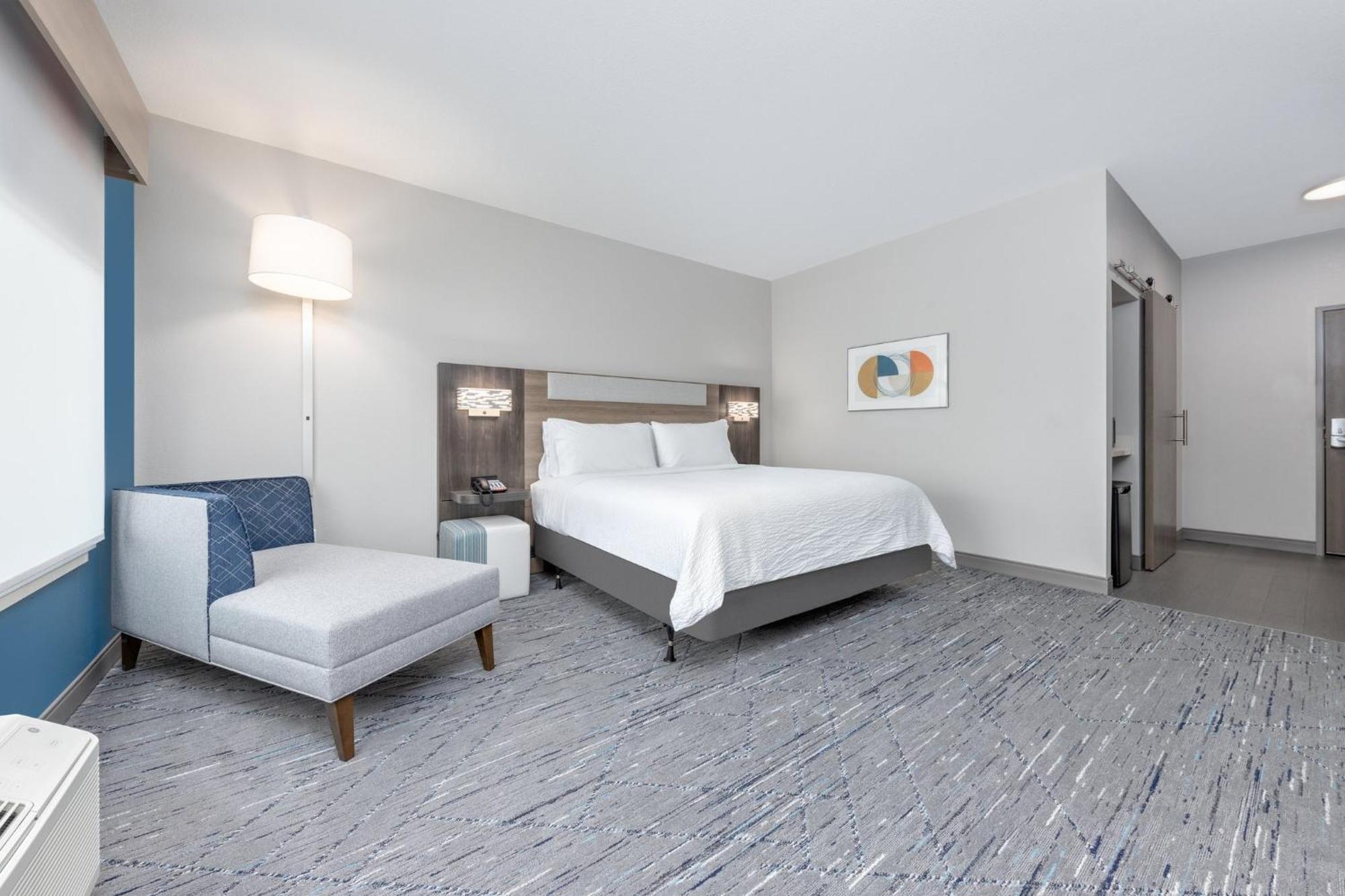 Holiday Inn Express & Suites Austin Airport East By Ihg Esterno foto